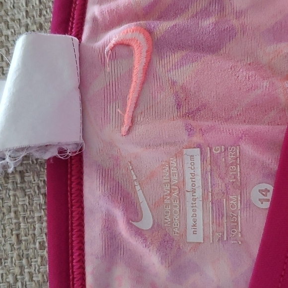 NIKE two pc swimsuit 🩱👙🏊‍♀️ - Picture 4 of 4